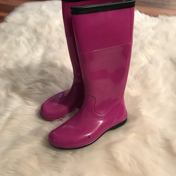 ♦️SOLD♦️Rain boots - Picture 2 of 5